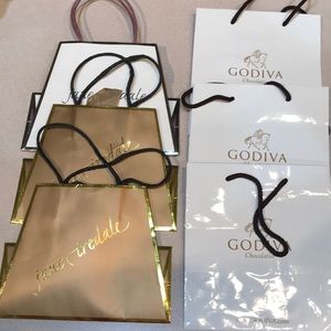 Store shopping bags